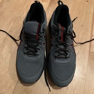 Men’s ASICS Gel Sneakers—Mint Condition